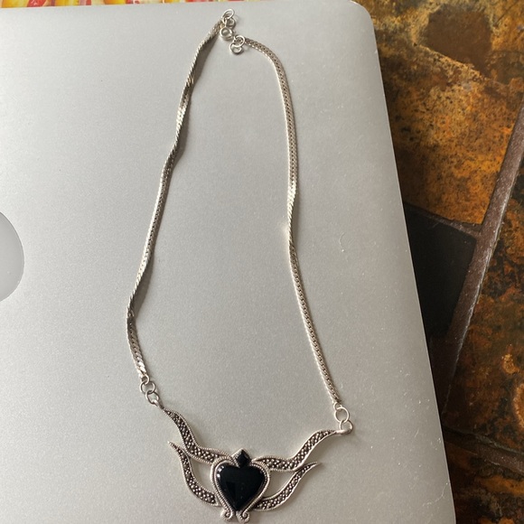 Gorgeous silver and onix pendant with marcasite - Picture 6 of 6